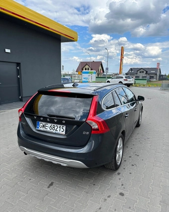 Volvo V60 cena 32500 przebieg: 248000, rok produkcji 2011 z Rypin małe 277